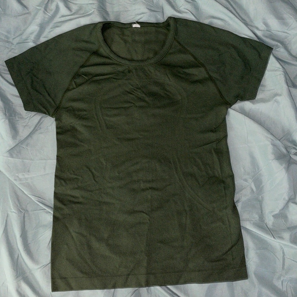 Lululemon top